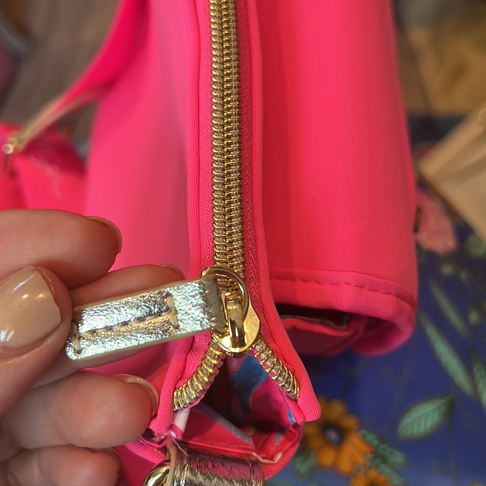 Neoprene Lilly Pulitzer side bags crossbody. New! - Picture 2 of 16